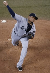 Felix Hernandez delivers a pitch against the Toronto Blue Jays last night.