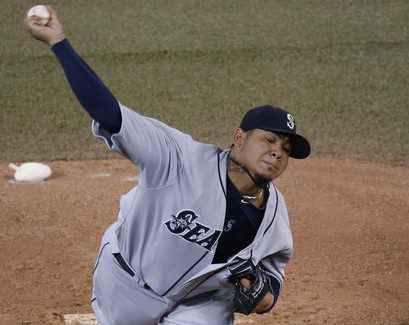 Felix Hernandez delivers a pitch against the Toronto Blue Jays last night.