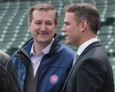 Chicago Cubs Tom Ricketts chats. 