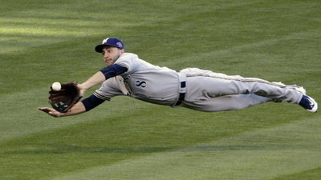 the-evolution-of-baseball-gloves-and-how-they-vary-by-position